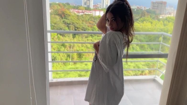 Anna Cherry: I Ask My Roommate to Record Me, He Gets Excited...