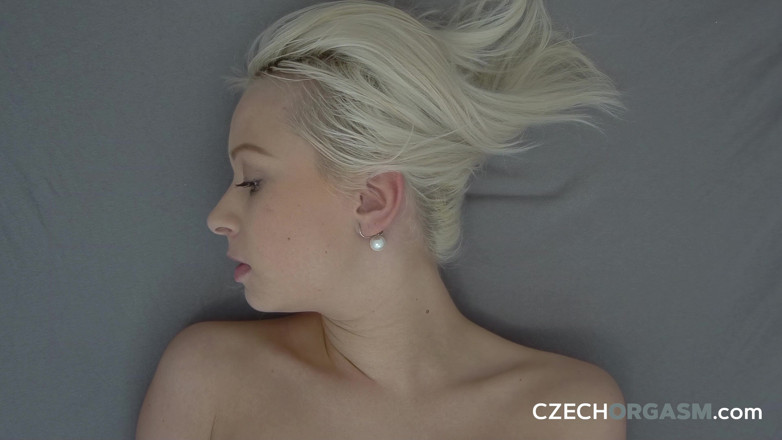 Czech Orgasm: Orgasm ceh 123: Gagică punk cu cerneală - Loves It Hard în aer...