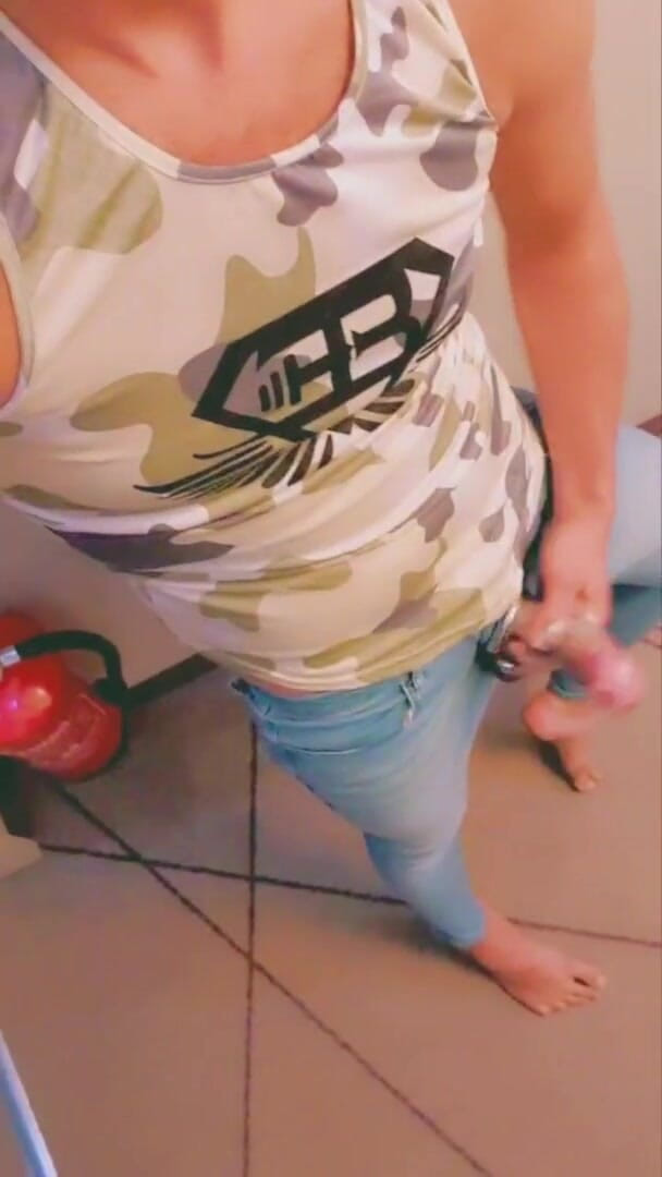 Slutboyben: Slutboyben cam4 esibizionista di pavimento in hotel
