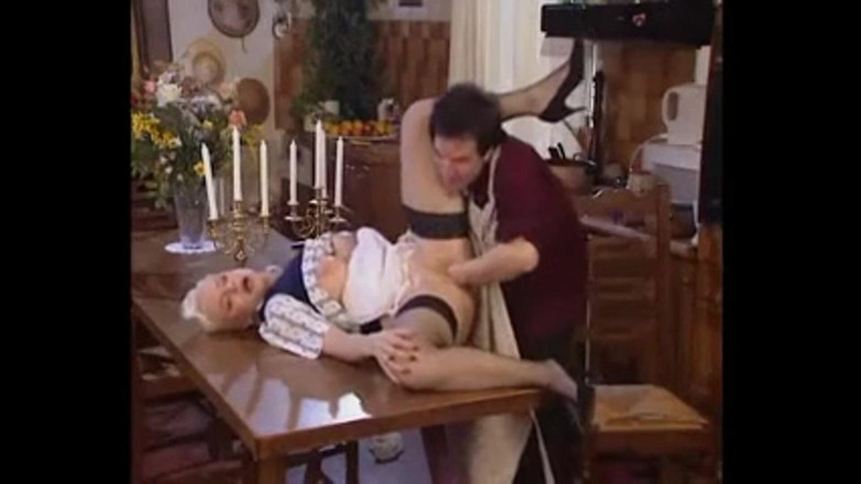 Bisco Birchwood Productions: Ošklivá inzerce a anální pěst Retro!