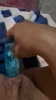 新的假阳具肛交熟女 gilf 单人自拍潮吹