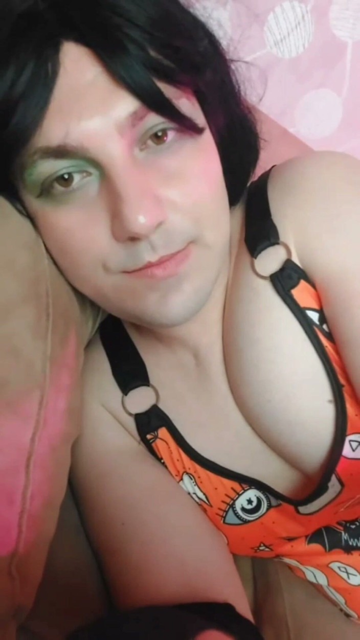 Kitty_Cross: На Хеллоуїн, коли ти прикидаєтьсяш жінкою