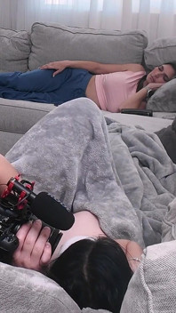 Morena tetona ama el sexo furtivo detrás de la escena - Mercedes Mac