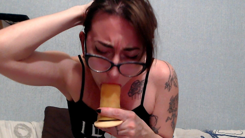 HellENXxOo: Extrémní nedbalé šukání do krku