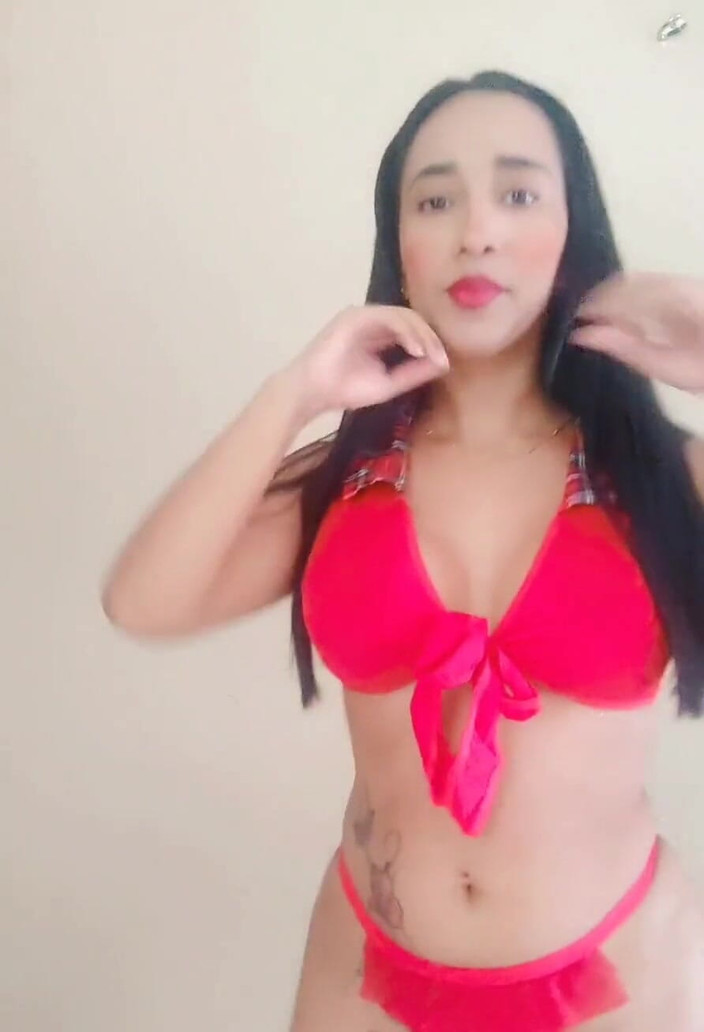 Leyne Rodriguez: Kiss My....