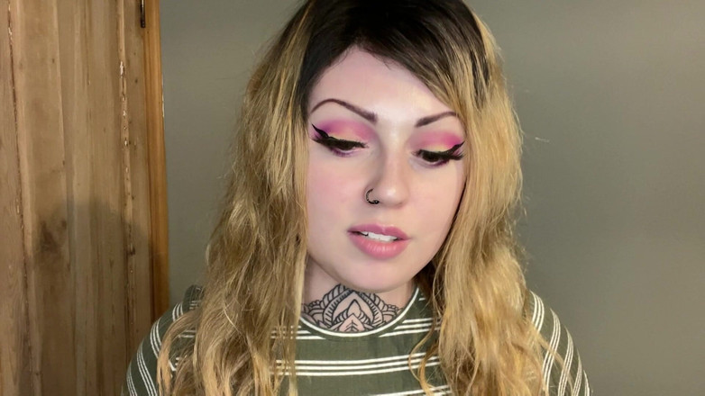 Miss Valentina: Uległa aplikacja