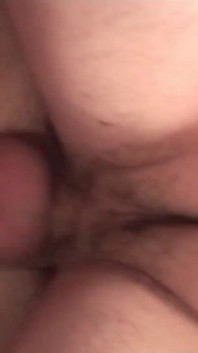 Exclusieve video zonder condoom: sexy en geil homopaar houdt van sperma spuiten tijdens anaal neuken