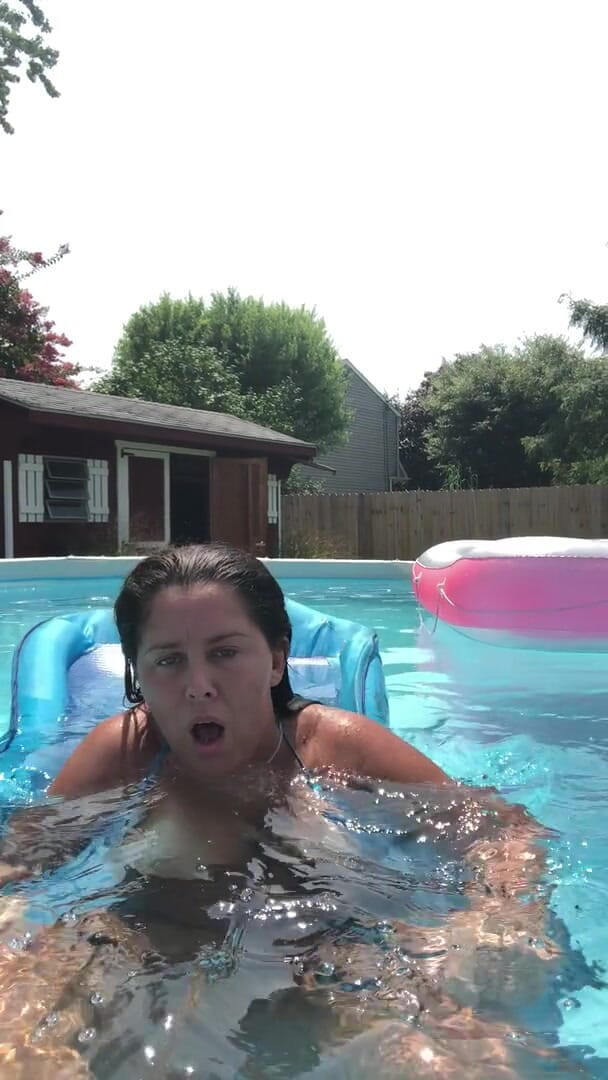 Livvie locke productions: Pool squirt