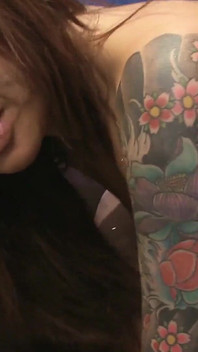 Asian Street Taylor kongkek kasar tanpa kondom oleh pelanggan