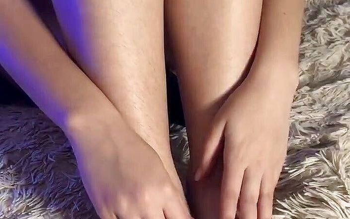 Adeli: Minhas pernas muito sexy