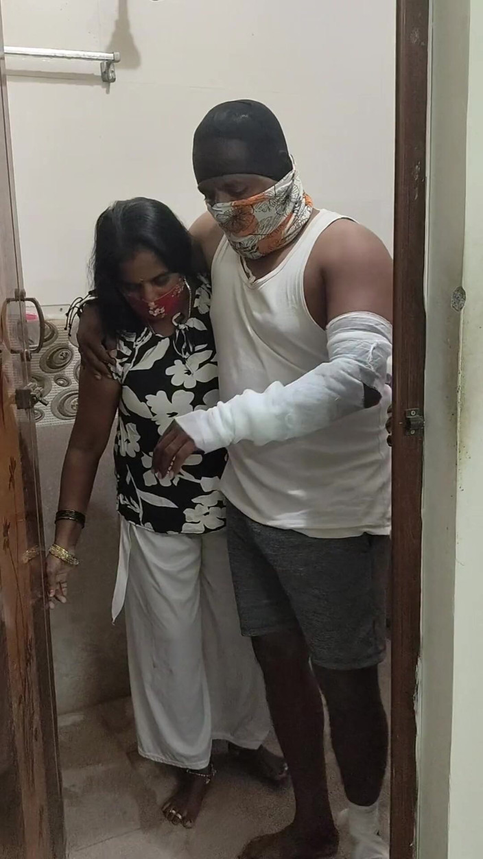 Thesana: Sąsiad pieprzy synową przed teściem