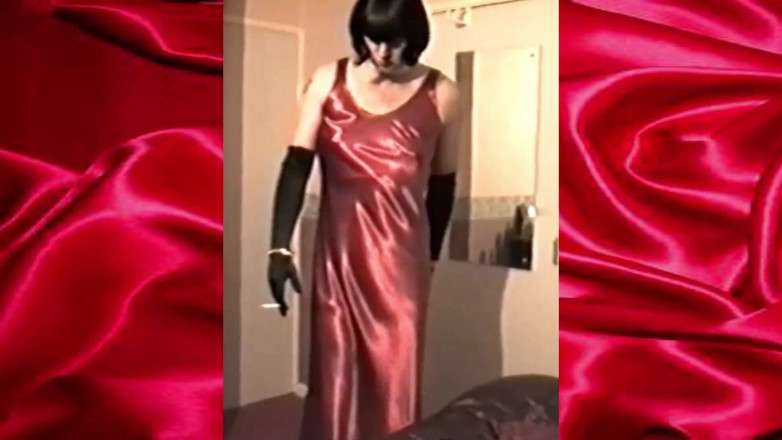 MoniqueSatinTv: laal saatan premi