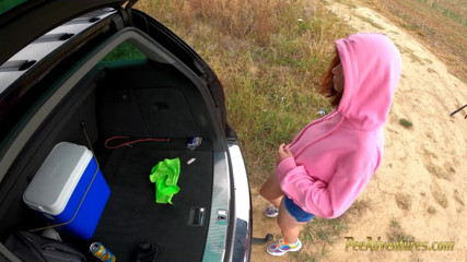 Pee Adventures: Kouření s plným močového měchýřem