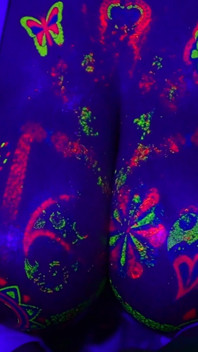 Neon titfuck lebih baik daripada pesta neon! Lilykoti