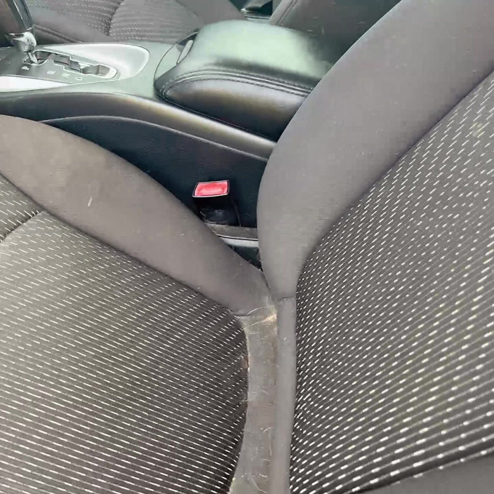 sweethanajapanese: Cachonda Masturbada En El Coche
