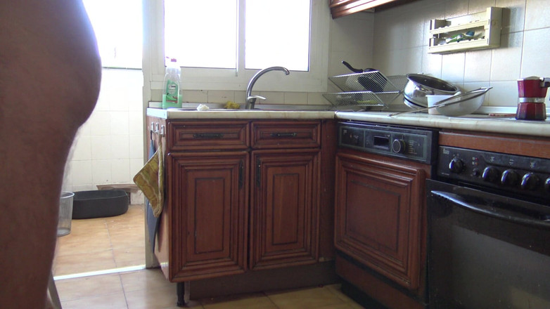 Stepmom Susan: Turecka żona w Ankarze marzy o seksie z własnym pasierbem i...