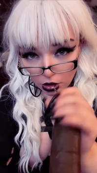 Goth macecha BBC JOI