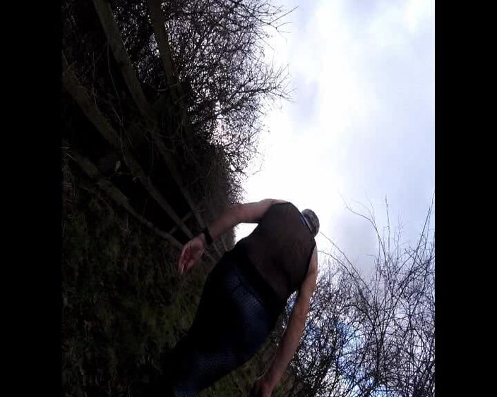 Andy: Plimbări afară cu haine pornite