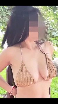 घर के बाहर