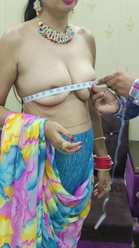 सुंदर मासूम लड़की की अजनबी द्वारा चुदाई