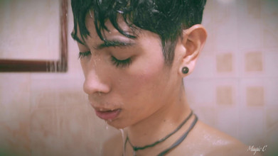 Magic C: Ráno! Chceš se mnou teplou, sexy, pěnovou sprchu?