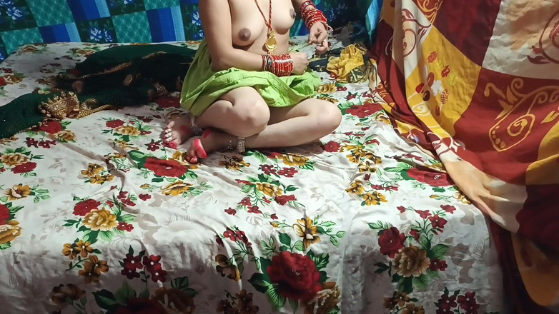 Lalita Singh: Indian Married Bhabhi Bedroom Full Mood Clear Hindi Talk