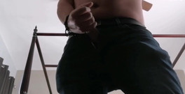 Dirty Talking Guy: Aku nggak punya apa-apa selain melihat wajahmu penuh dengan sperma...