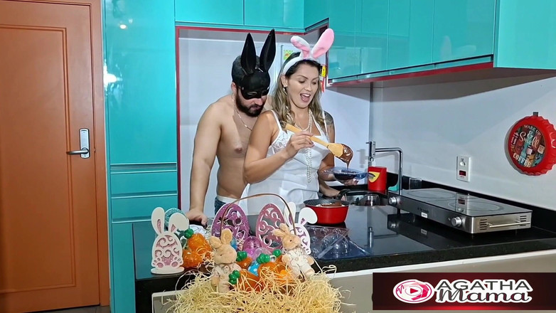 Agatha Mama: Agatha mama di: spesial hari timur bareng agatha! Aku lagi...