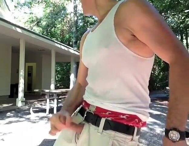 TJenner: Cruisen op de camping en aftrekken