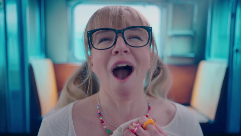 Jolie Lyon: 火车上的荡妇