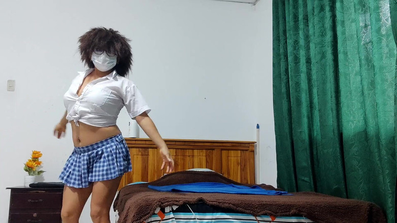 NEGRITA SEXY: 调情学生色情片!!她是一个丰满的自拍色情片热情