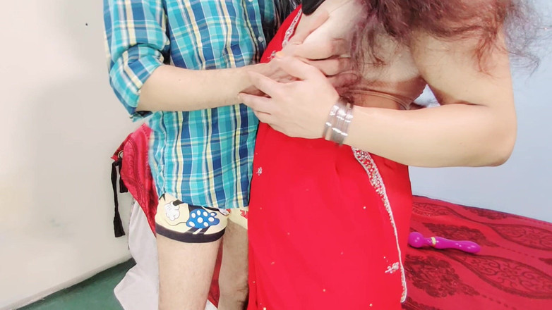 Netu: Büyüleyici Yenge Devar'ın Yarağını Domaltarak Karşılıyor