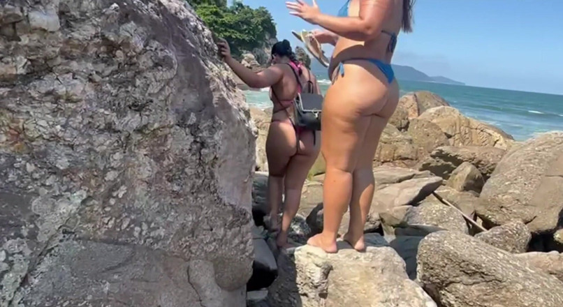 Lidi Ferrari: Hot Brunettes in Thong Bikini on the Trail of the...