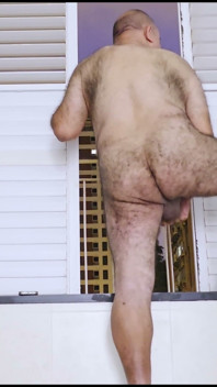Membuatkan diri saya miang di hadapan jalan, dan mengeringkan Kilang Sperma Saya