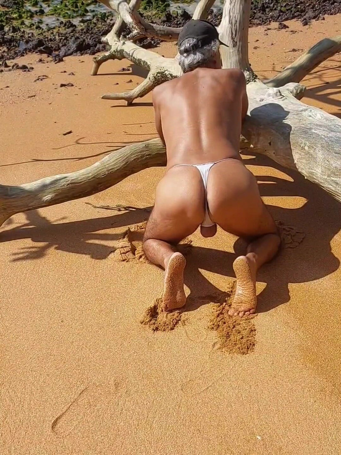 Ladysilvas: Ladysilva моя велика дупа на пляжі