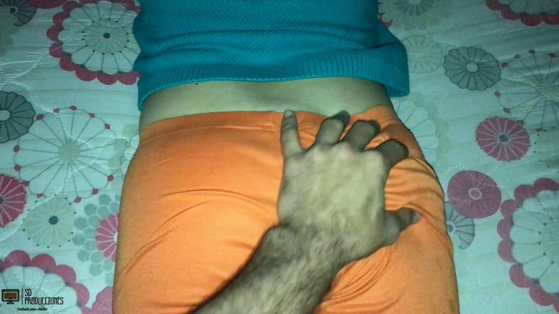 Emma vict: Ngentot pagi-pagi sama abang tiriku yang lagi sange pov - boket...