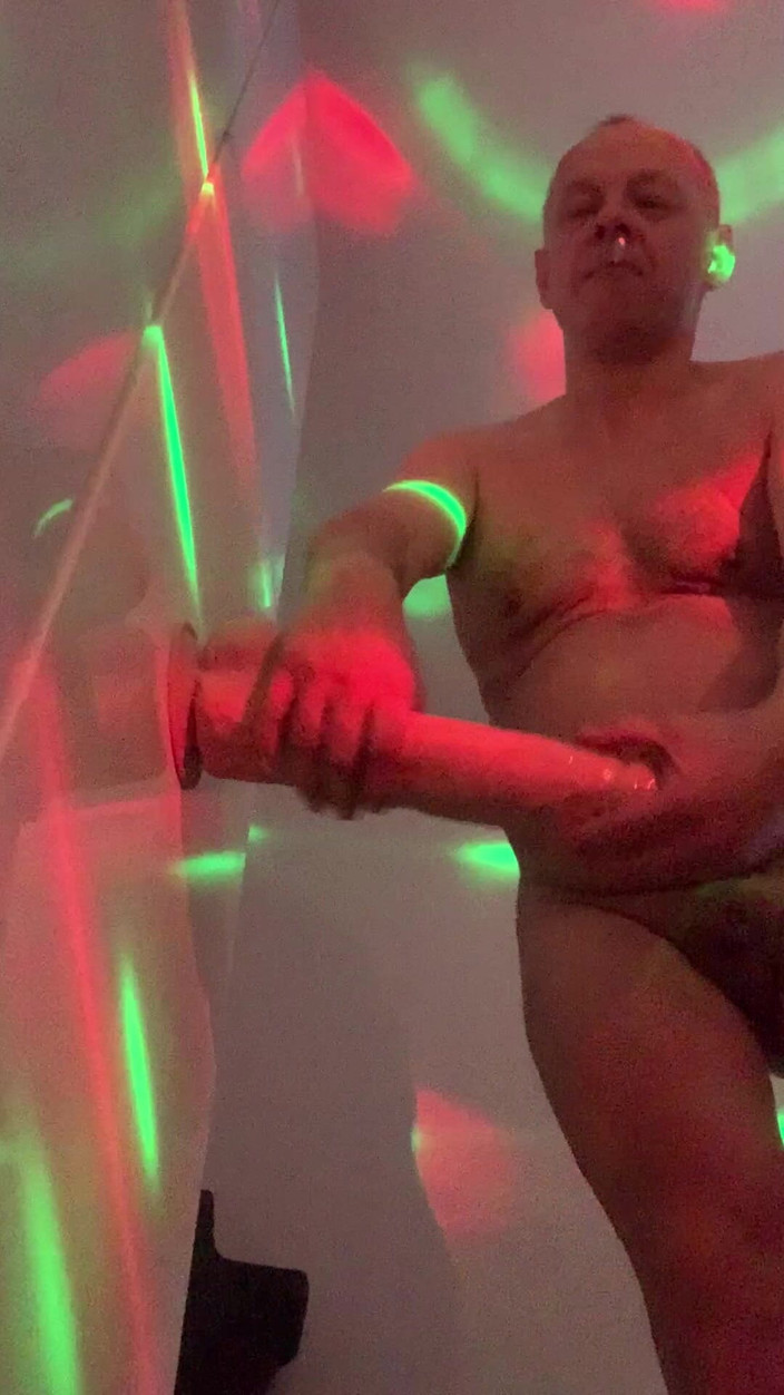 Warszawa gay: Dildo Eğlencesi