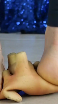 Asmr Crush Bareheel: Piglet