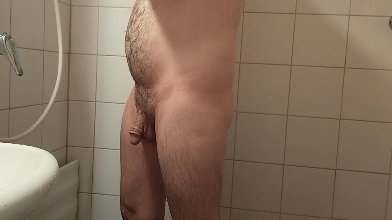 Uhri: Doccia gay non tagliato