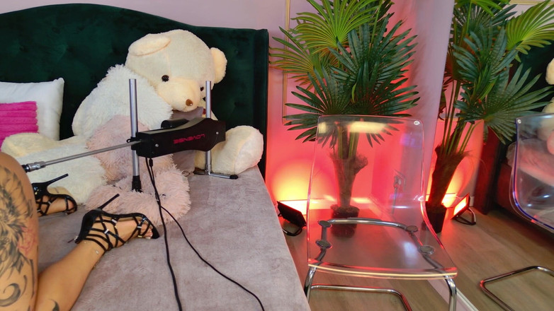 KirraWhite: Morgen-Überraschungen für die blonde nachbarin-kirrawhite