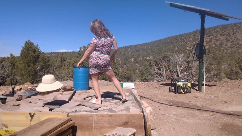 Little Linda: Cum Work with the Hottest Little MILF Ever