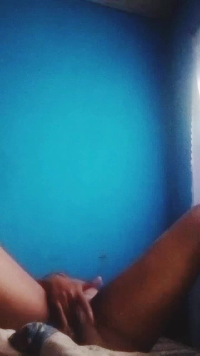 Sugarmama video call mutual masturbation: 每天自慰的非洲继母给我发视频上传
