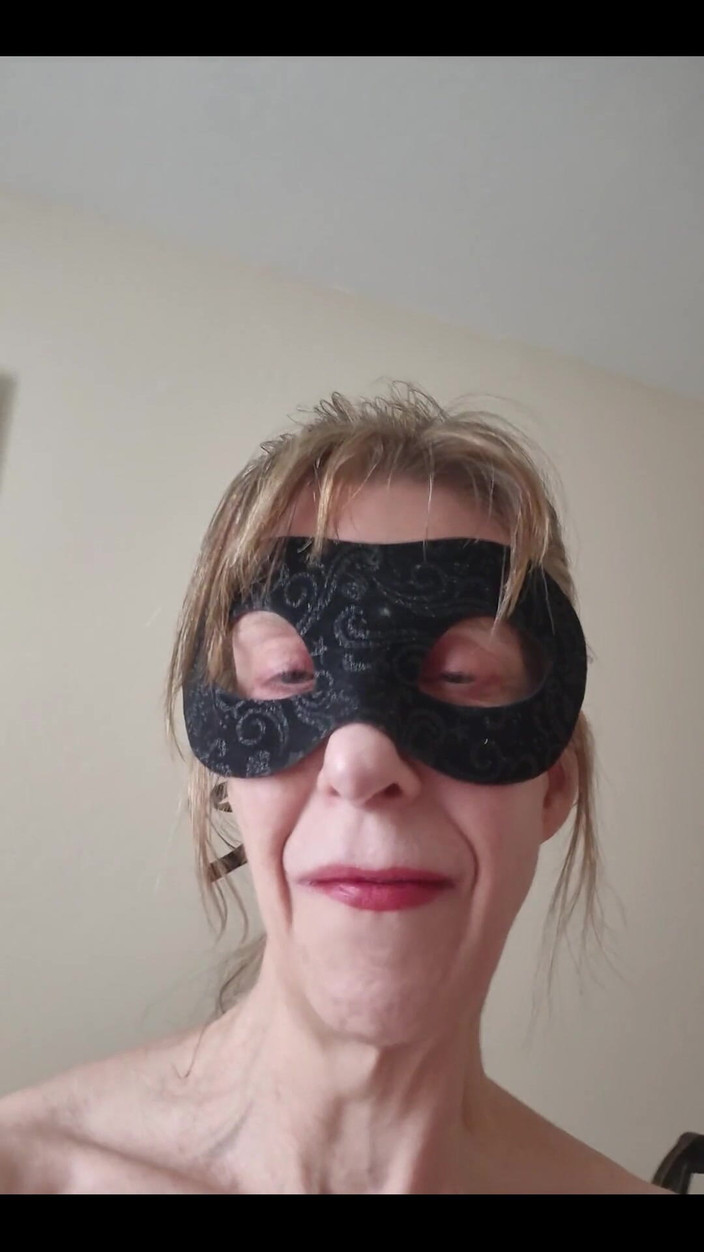 SilkNSin: 成熟したマスクド