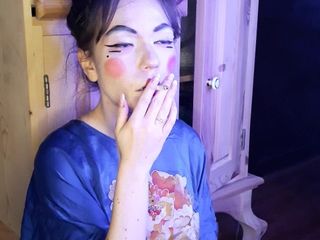 Asian wife homemade videos: Моя японка курит