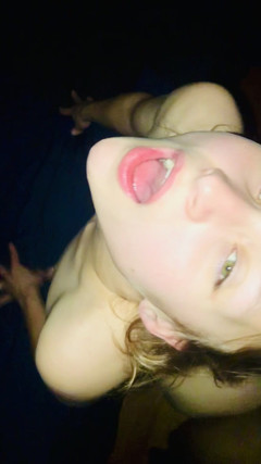 LuluLemons000: Náctiletá děvka si zvyká na obrovský černoch