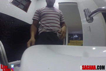 World Gay: Banyak merangkap dalam handjob