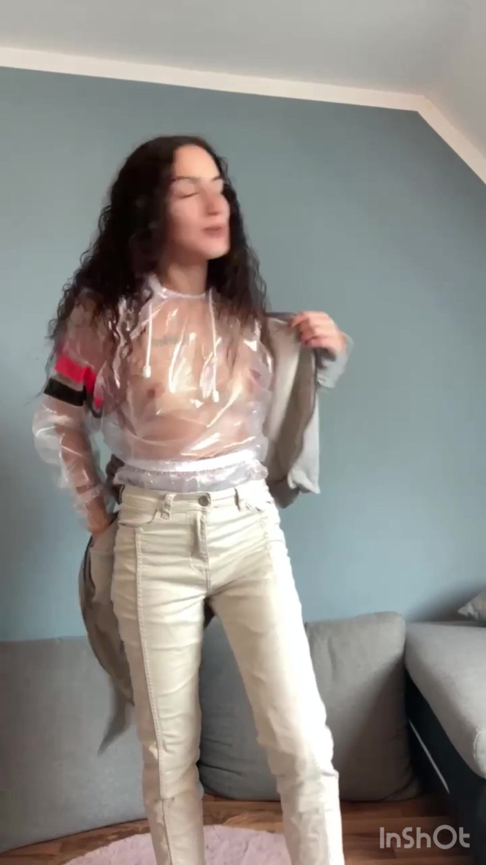NoMainstream Studio: No, No - Sudore E Calzini in Pvc per Strizzare, Attività...