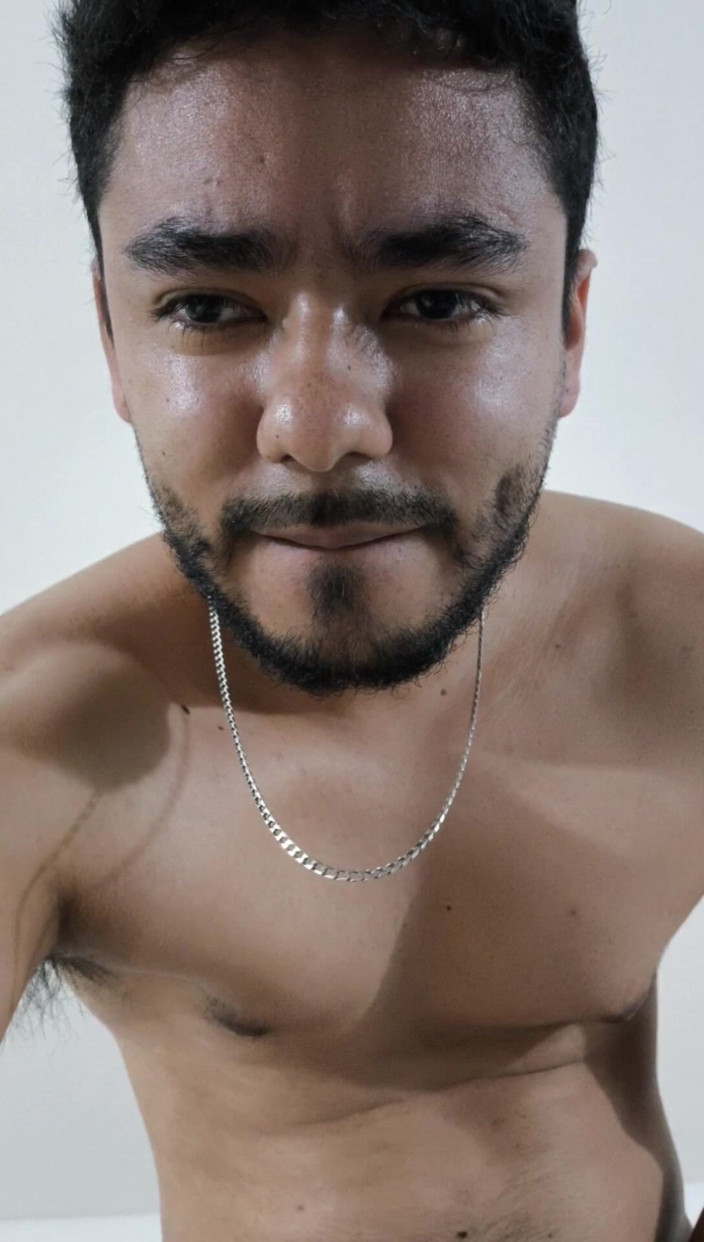 Tommhot: Il patrigno ti invita a scopare al Motel