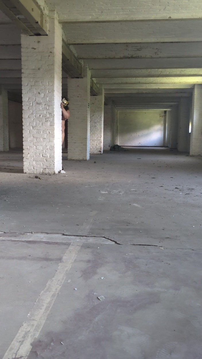 Little curvycat: Przed grą fabularną Lostplace najpierw się pokazuję