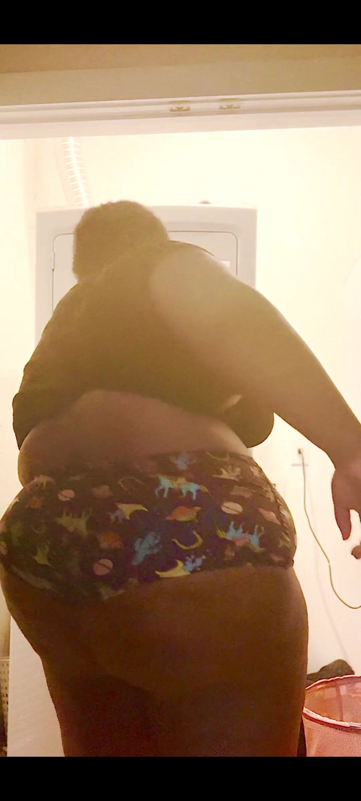 Monique Starr: Chytíte svou sexy, vysokou, bbw, ebenovou a nevlastní mámu, jak...
